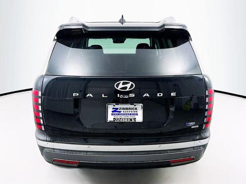 Abyss Black Pearl 2026 Hyundai PALISADE SEL 7P