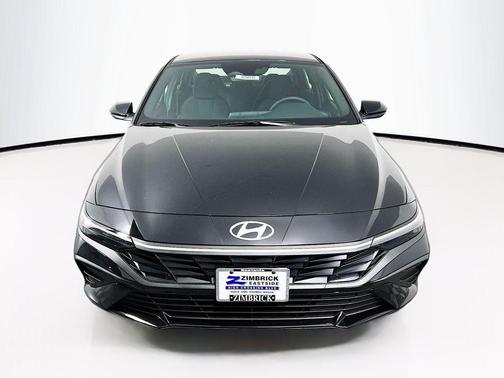 2025 Hyundai ELANTRA HEV SEL Sport