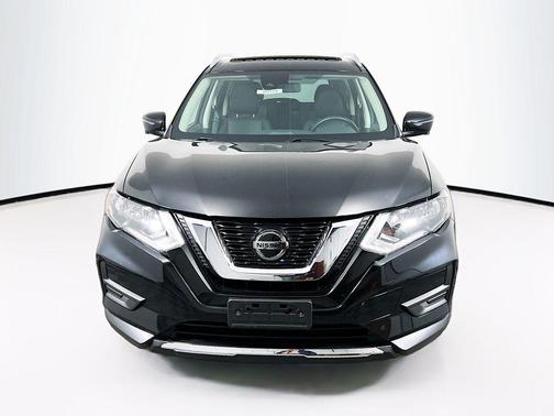 Magnetic Black Pearl 2019 Nissan Rogue SV
