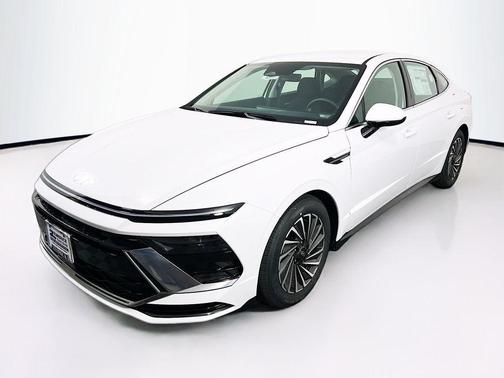 2025 Hyundai SONATA Hybrid SE