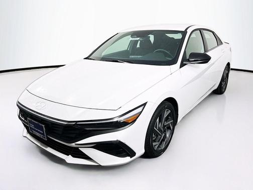 2025 Hyundai ELANTRA HEV SEL Sport