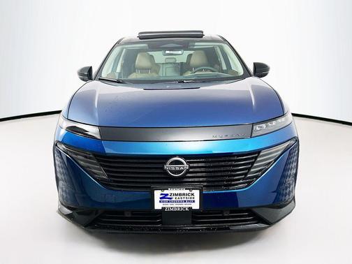Aurora Blue Pearl Metallic/Super Black 2026 Nissan Murano Platinum