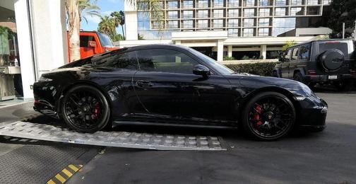 2016 Porsche 911 Carrera 4 GTS