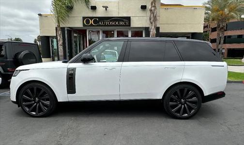 2024 Land Rover Range Rover P615 SV
