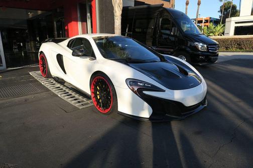Pearl White 2015 McLaren 650S 2dr Convertible Spider