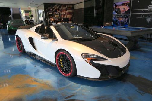 Pearl White 2015 McLaren 650S 2dr Convertible Spider