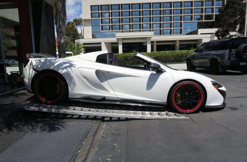 Pearl White 2015 McLaren 650S 2dr Convertible Spider