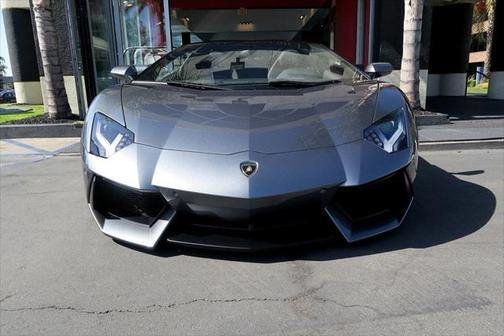 2016 Lamborghini Aventador LP700-4