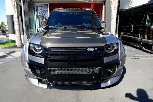 2024 Land Rover Defender 110 P400 X-Dynamic SE