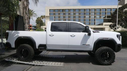 Summit White 2025 GMC Sierra 2500 AT4X