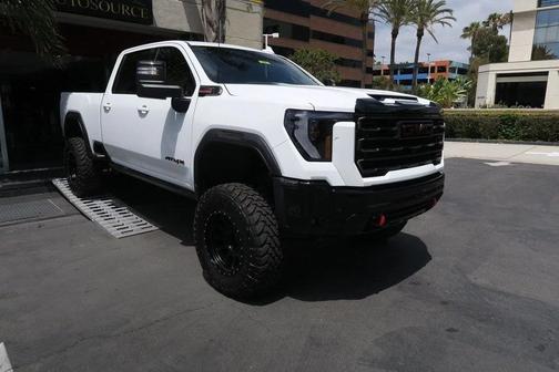Summit White 2025 GMC Sierra 2500 AT4X