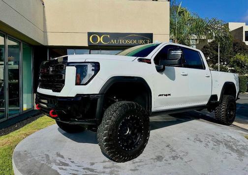 Summit White 2025 GMC Sierra 2500 AT4X