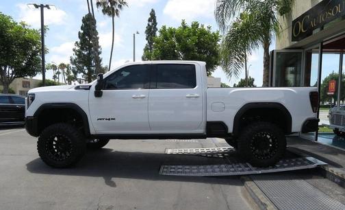 Summit White 2025 GMC Sierra 2500 AT4X