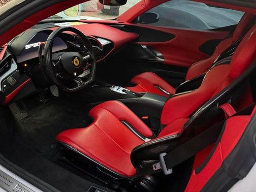 2021 Ferrari SF90 Stradale Coupe