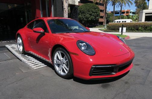 2021 Porsche 911 Carrera 4