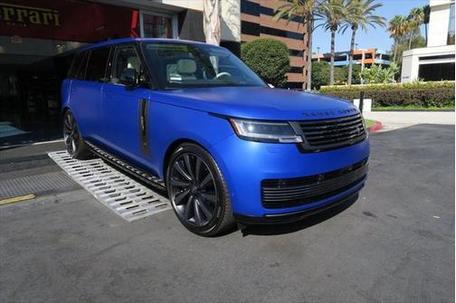 2025 Land Rover Range Rover P615 SV