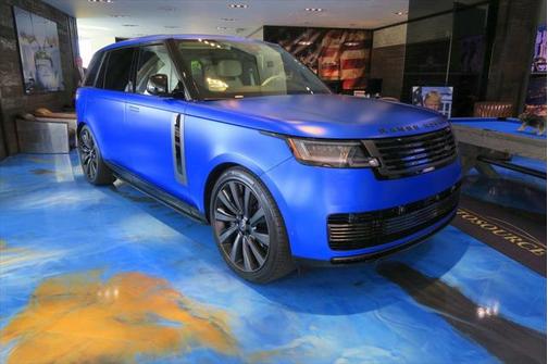 2025 Land Rover Range Rover P615 SV