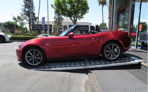 2022 Mazda MX-5 Miata Grand Touring
