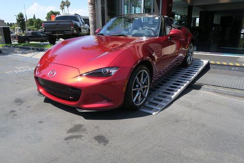 2022 Mazda MX-5 Miata Grand Touring