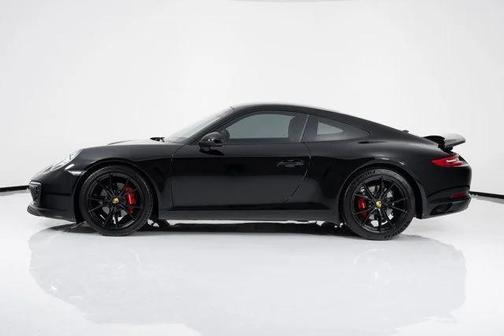 2018 Porsche 911 Carrera