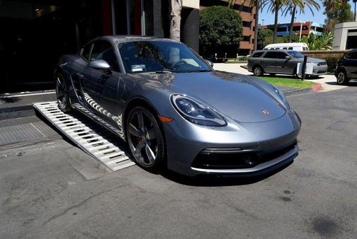 2025 Porsche 718 Cayman S