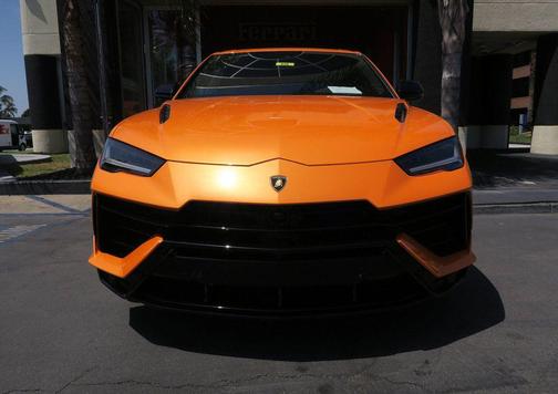 Arancio Argos Metallic 2024 Lamborghini Urus S