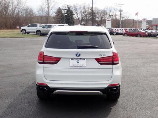 Photo 4 of 28 of 2018 BMW X5 xDrive35i