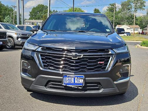 Mosaic Black Metallic 2023 Chevrolet Traverse RS