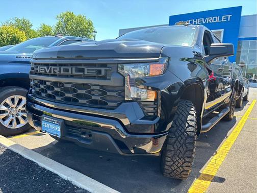 2022 Chevrolet Silverado 1500 Custom Trail Boss