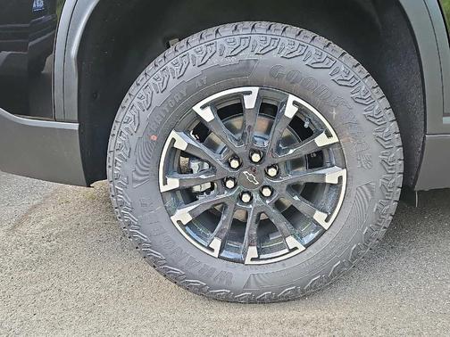 2025 Chevrolet Traverse Z71