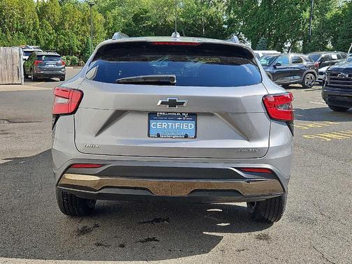 Sterling Gray Metallic 2024 Chevrolet Trax ACTIV