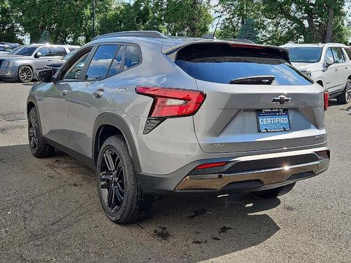 Sterling Gray Metallic 2024 Chevrolet Trax ACTIV