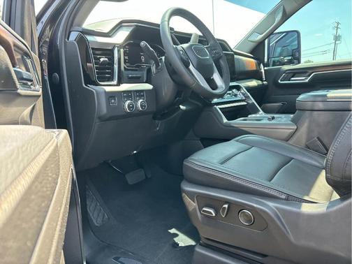 2024 GMC Sierra 2500 Denali