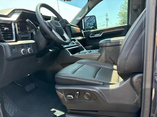2024 GMC Sierra 2500 Denali