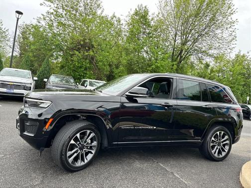 2022 Jeep Grand Cherokee Overland