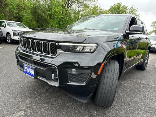 2022 Jeep Grand Cherokee Overland