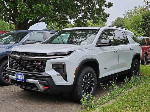 Polar White 2026 Chevrolet Traverse Z71