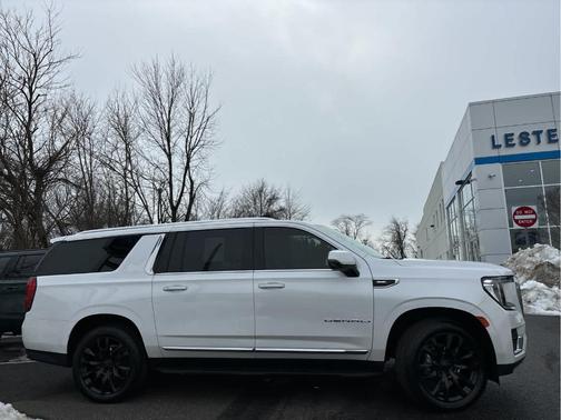 2022 GMC Yukon XL Denali
