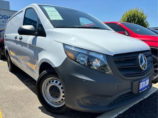 2023 Mercedes-Benz Metris Base