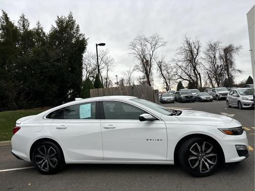 2023 Chevrolet Malibu RS