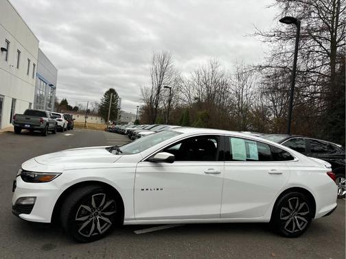 2023 Chevrolet Malibu RS