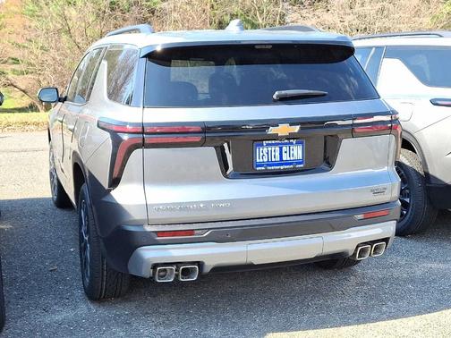 Sterling Gray Metallic 2026 Chevrolet Traverse LT