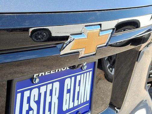 Sterling Gray Metallic 2026 Chevrolet Traverse LT