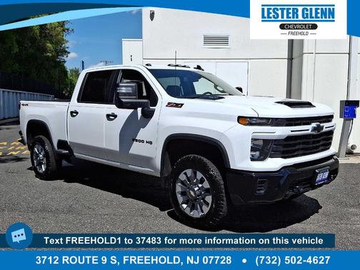 Summit White 2024 Chevrolet Silverado 2500 Custom Truck