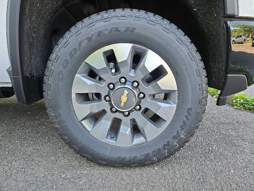 2025 Chevrolet Silverado 2500 Custom