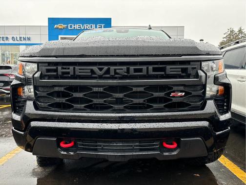 2022 Chevrolet Silverado 1500 Custom Trail Boss