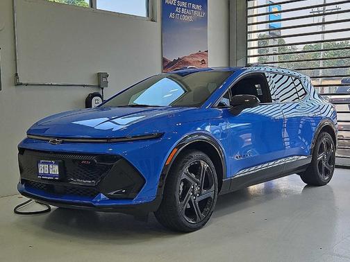 2025 Chevrolet Equinox EV RS