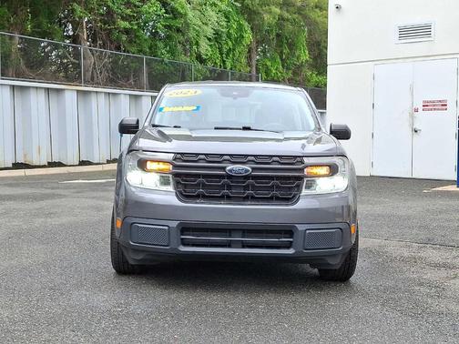 Carbonized Gray Metallic 2023 Ford Maverick XL
