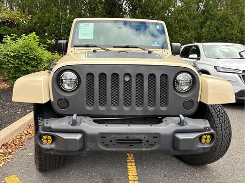 2011 Jeep Wrangler Sahara