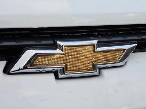 2026 Chevrolet Equinox EV LT 1